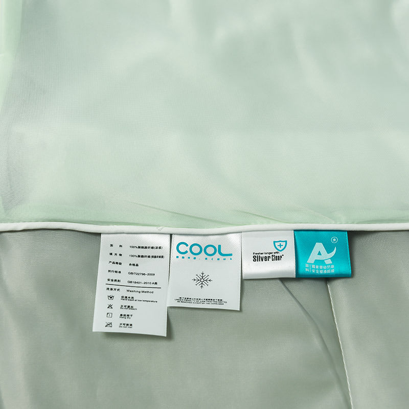 Rêve Rest Moisture-Regulating Comforter
