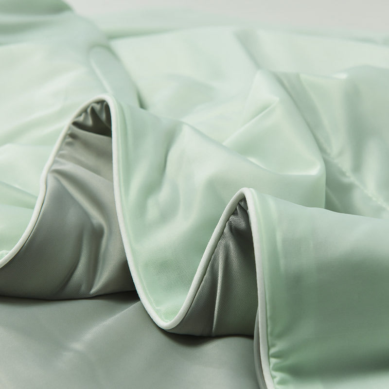 Rêve Rest Moisture-Regulating Comforter